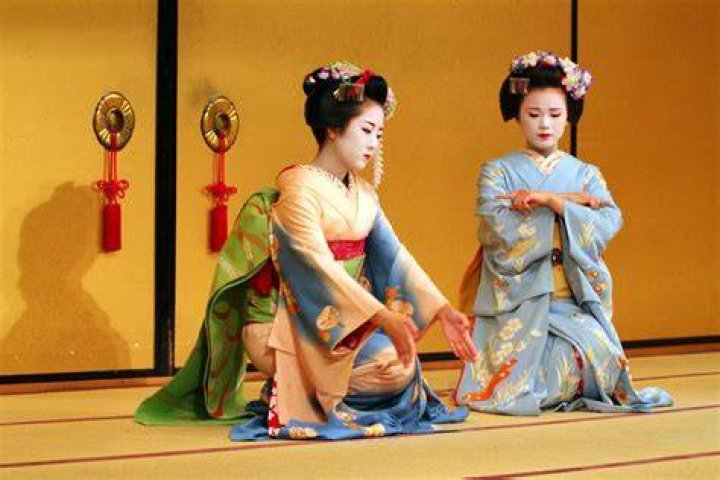 「エロ 舞妓」とは何か　検索意図と誤解、文化的背景を丁寧に解説