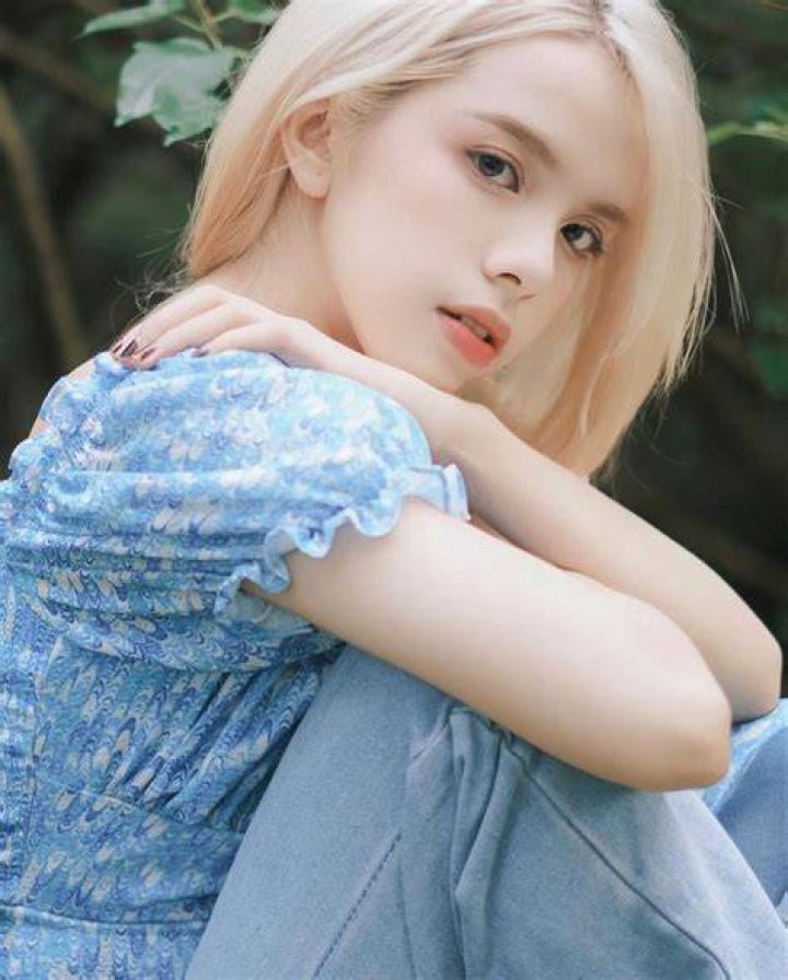 miina mariieに関するプロフィールやアーティスト情報を調べるイメージ