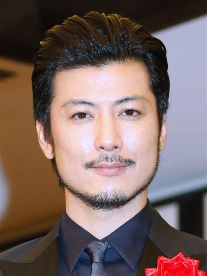 玉山鉄二の髪型を徹底解説　短髪からパーマ風まで似合う理由と頼み方
